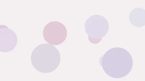 何超莲泳装冲浪展曼妙身姿 突然缺席男友窦骁